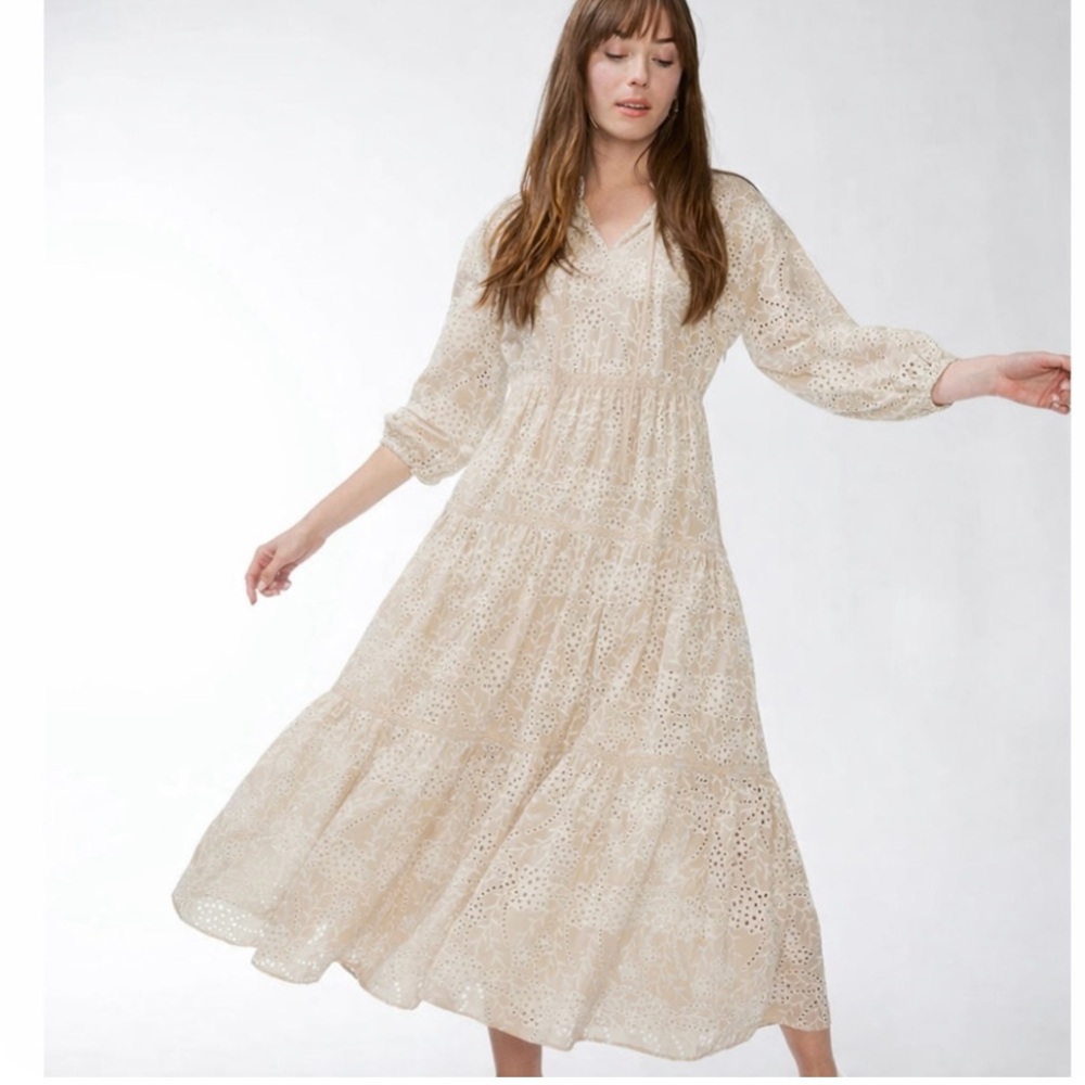 Chico’s Eyelet Flounce Dress Size L Lace Beige White Prairie Peasant Cottagecore